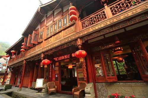 成都適合夏天搞團(tuán)建的地方，涼快又避暑，青城后山華冠山莊
